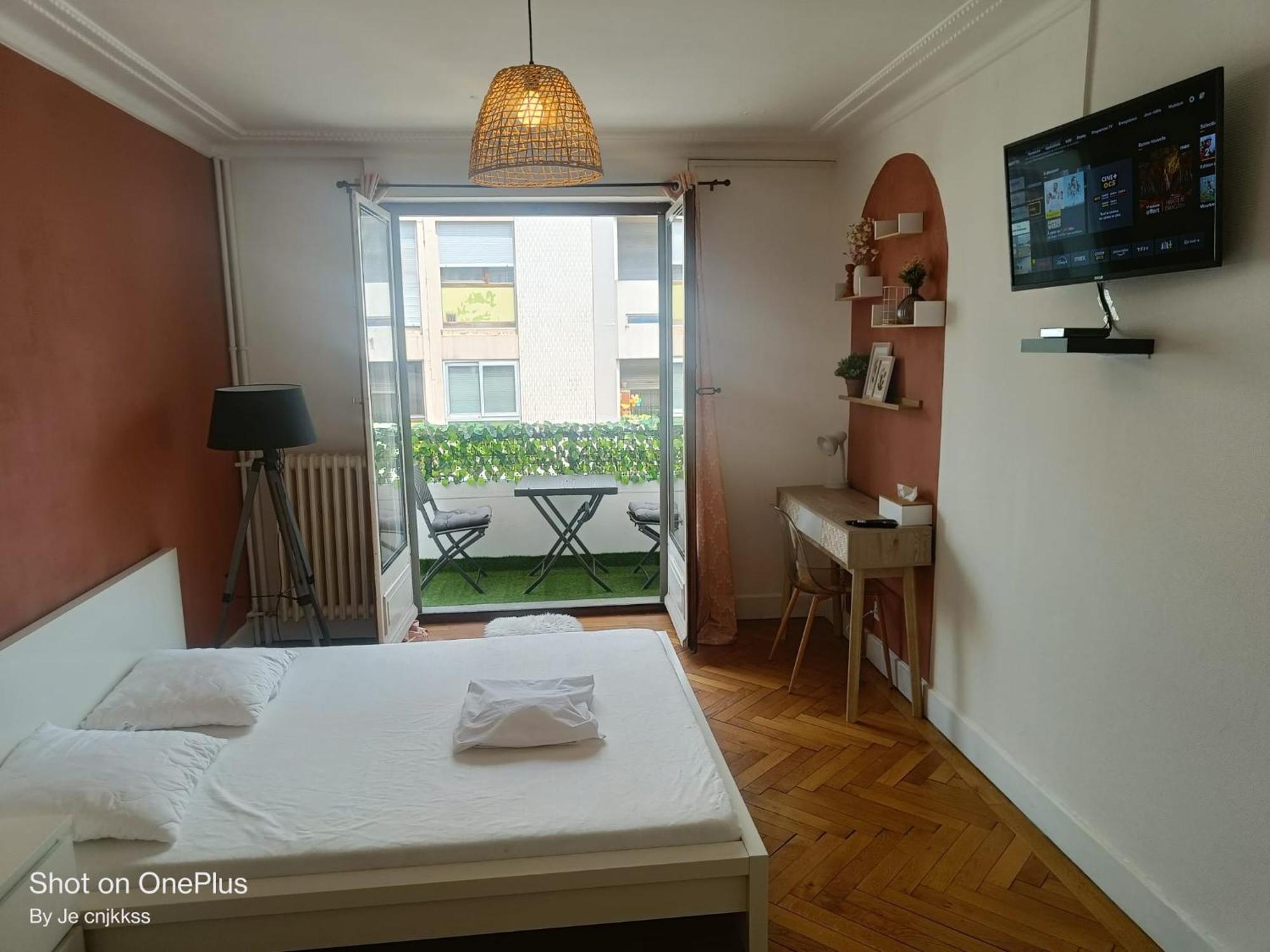 Belle Chambre D'Hote Avec Balcon Prive - 3 Mins Gare Annemasse - Geneve Acces Direct Dış mekan fotoğraf